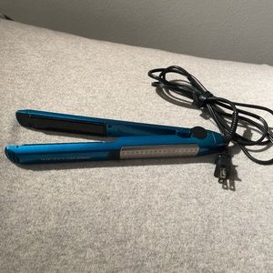 Infinity Pro Conair  1” Flat Iron
